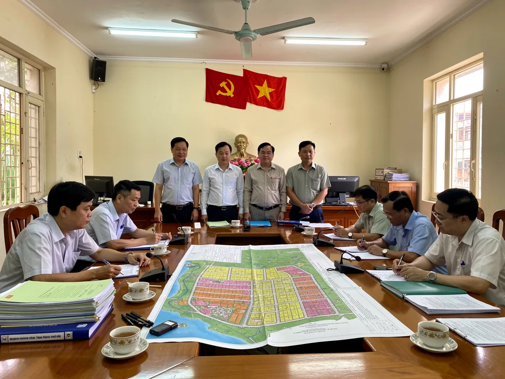 2799/QĐ- UBND Về việc phê duyệt phương án đấu giá quyền sử dụng đất cho nhân dân làm nhà ở đối với 168 lô đất tại Khu dân cư tập trung Hải Hà, xã Hải Hưng, tỉnh Ninh Bình