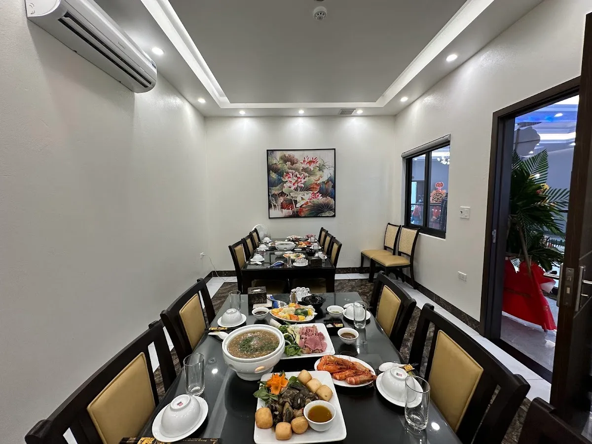 Ảnh Nhà Hàng Phố Huyện
