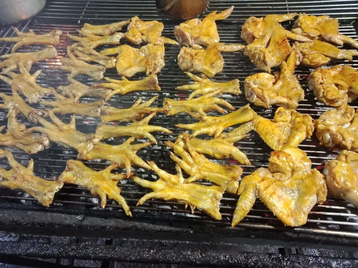 Ảnh 2 — Chè - Chân Gà Nướng Đức Chinh