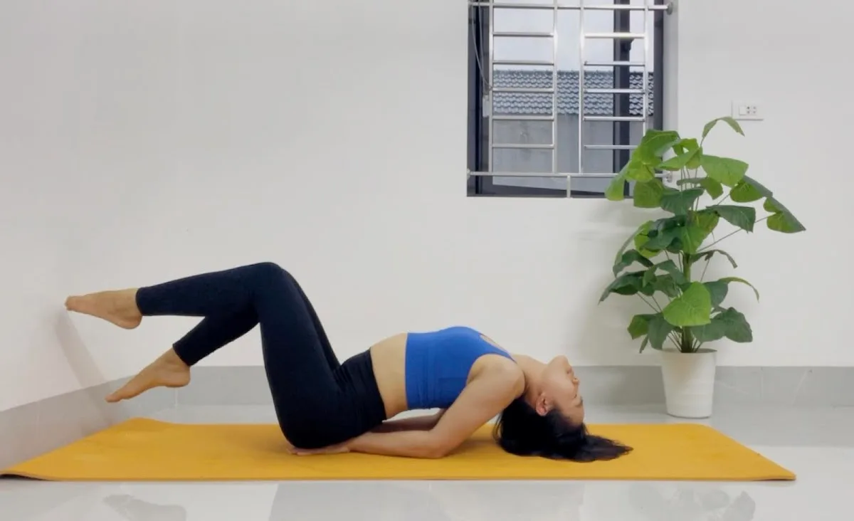 Ảnh Yoga Phạm Năm