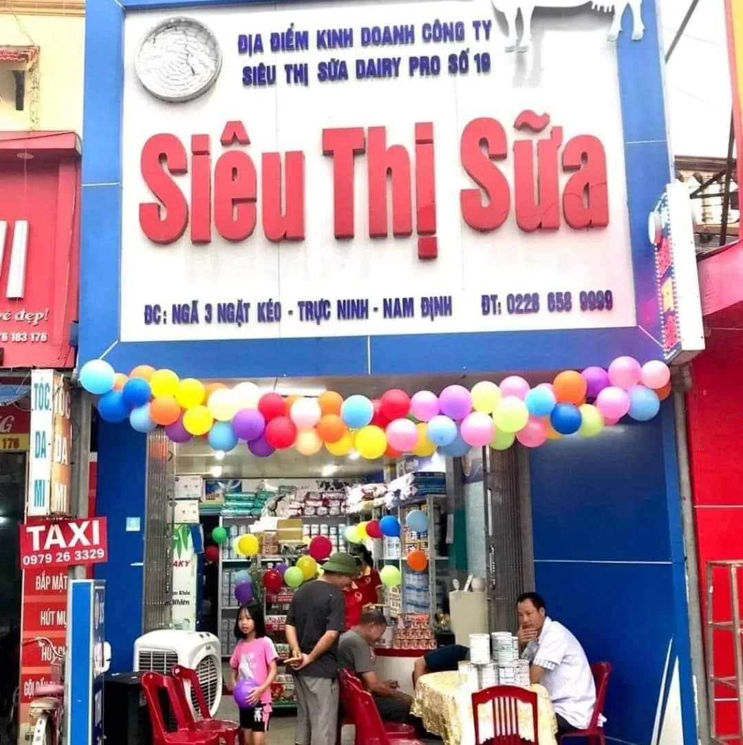 Ảnh Siêu Thị Sữa Ngặt Kéo