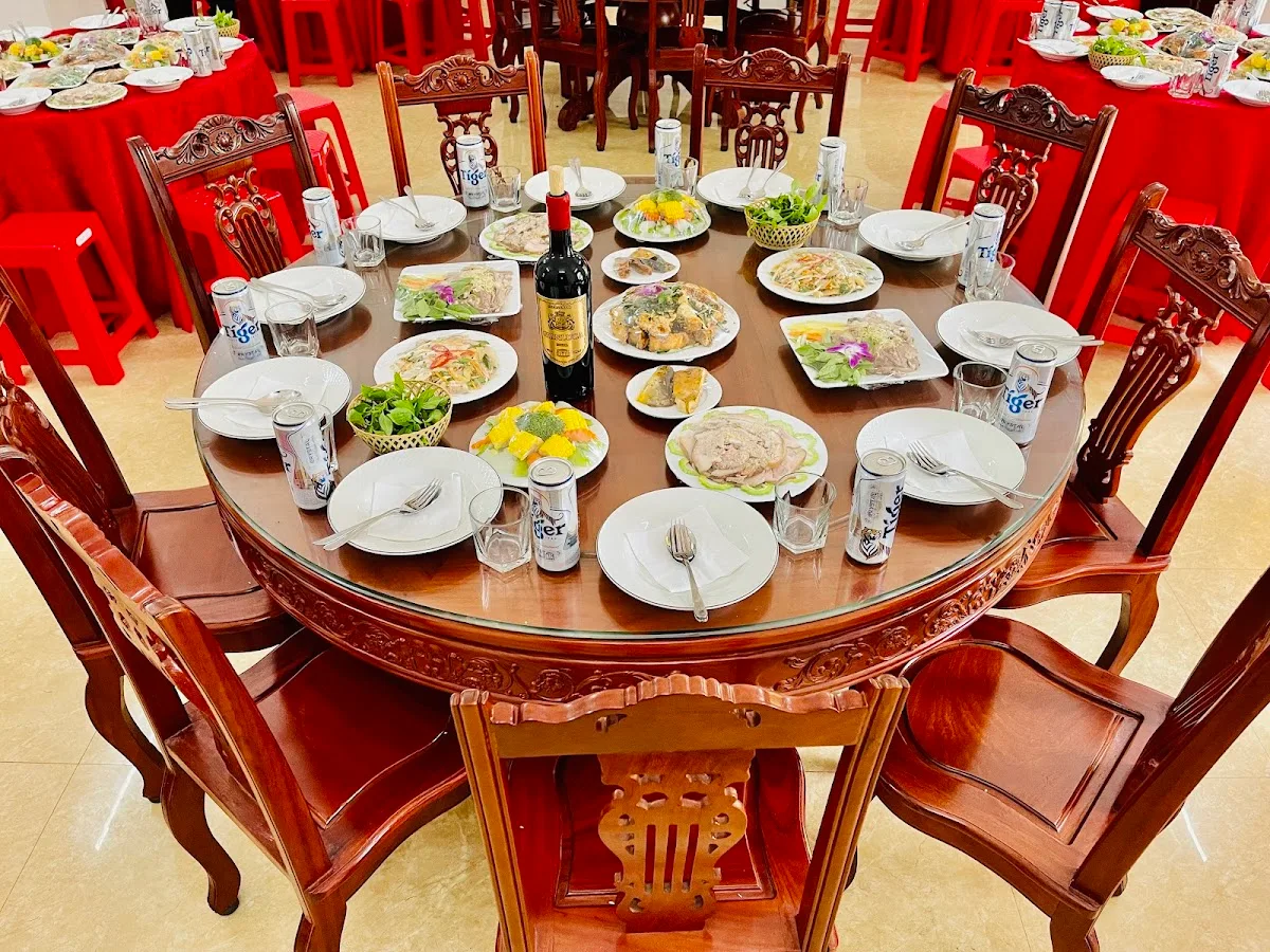 Ảnh Nhà Hàng Tiệc Cưới Yến Nhị