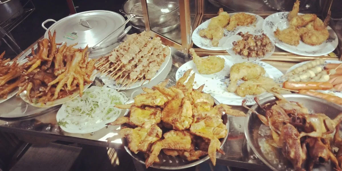 Ảnh Chè - Chân Gà Nướng Đức Chinh